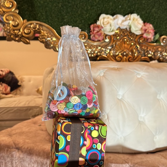 Sew it up butter cup - Picture 5 of 7